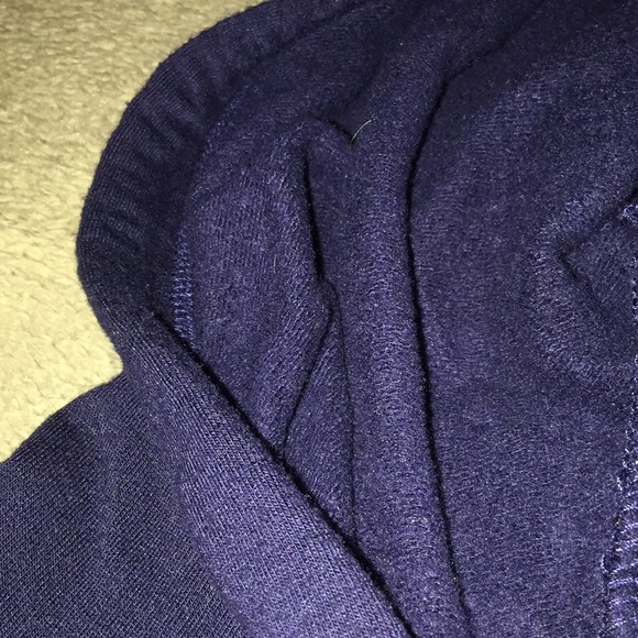 Light hoodie - Picture 3 of 3